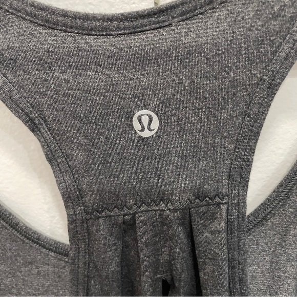 Lululemon Salute the Sun Tank - Picture 6 of 10